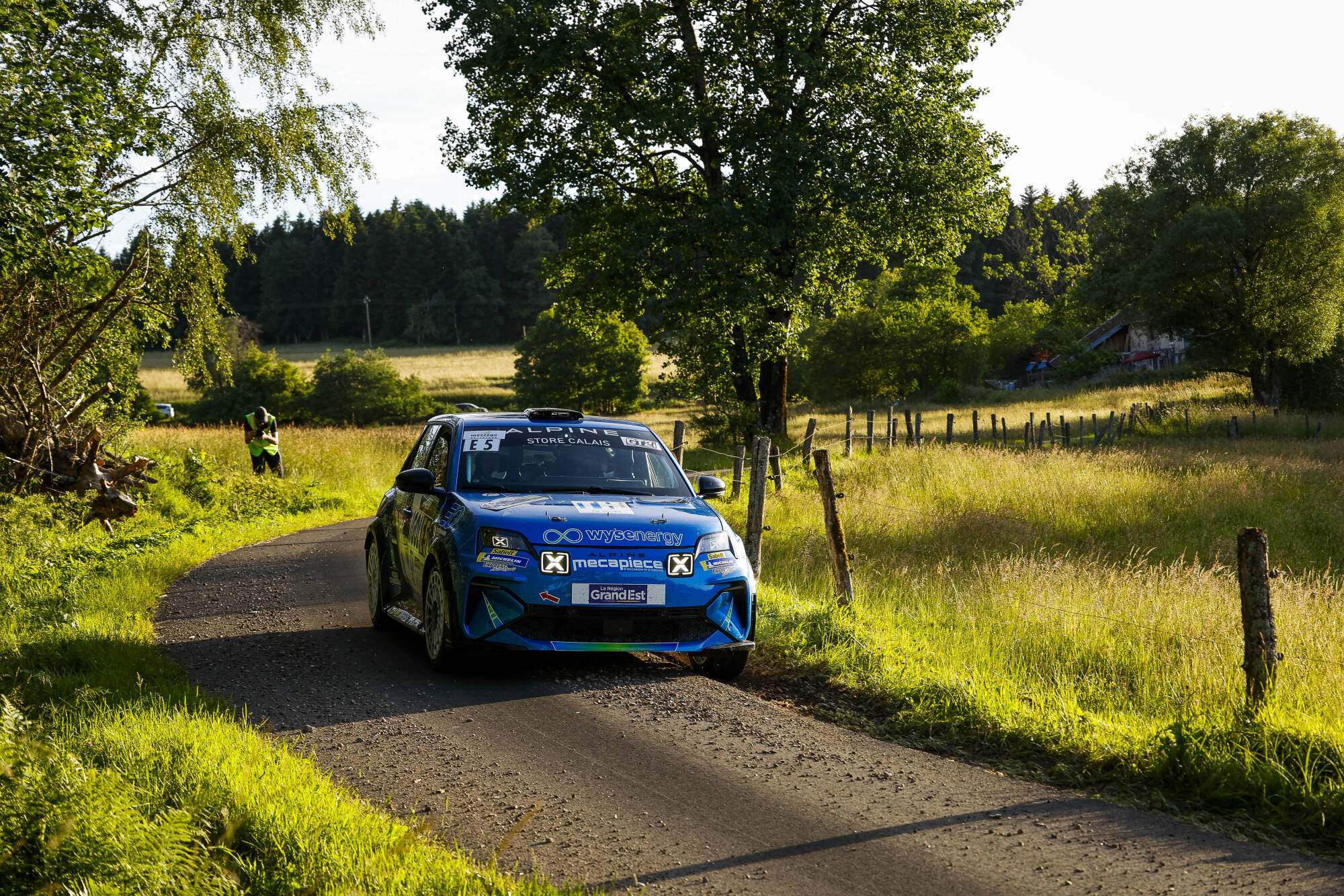 You are currently viewing Trophée Alpine A290 Rallye – Lenoir s&rsquo;impose aux Vosges, Rabilloud reste leader