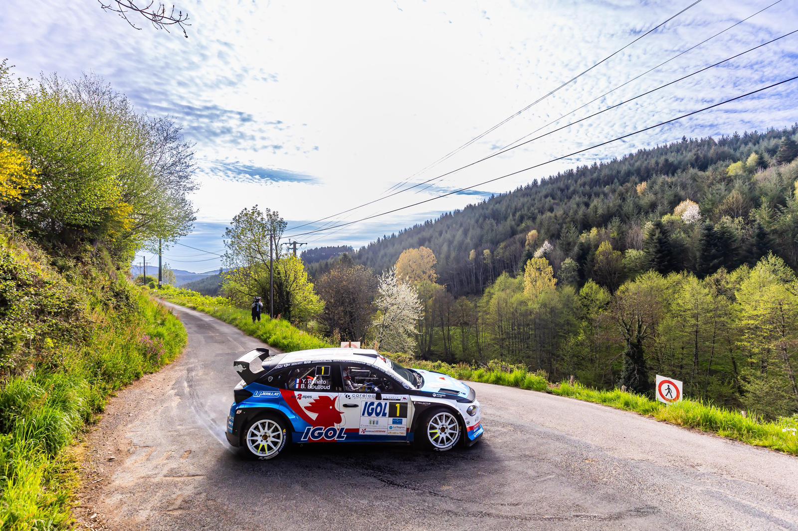 You are currently viewing Rallye Vosges Grand Est 2026 : deux Ypsilon avec Bonato en tête de file