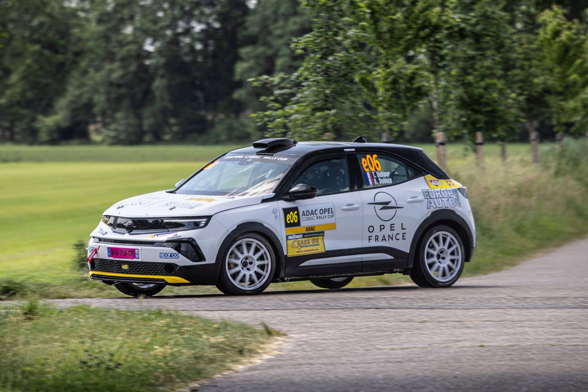 You are currently viewing Rallye Vosges Grand Est 2026 : Opel France soutient Tom Dufour pour la deuxième manche de l&rsquo;ADAC Opel GSE Rally Cup