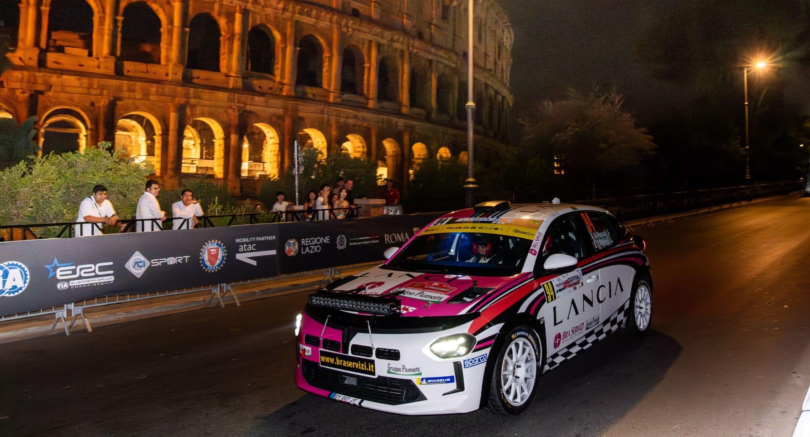 Lire la suite à propos de l’article Rallye di Roma Capitale : Lancia aligne un record de 37 Ypsilon