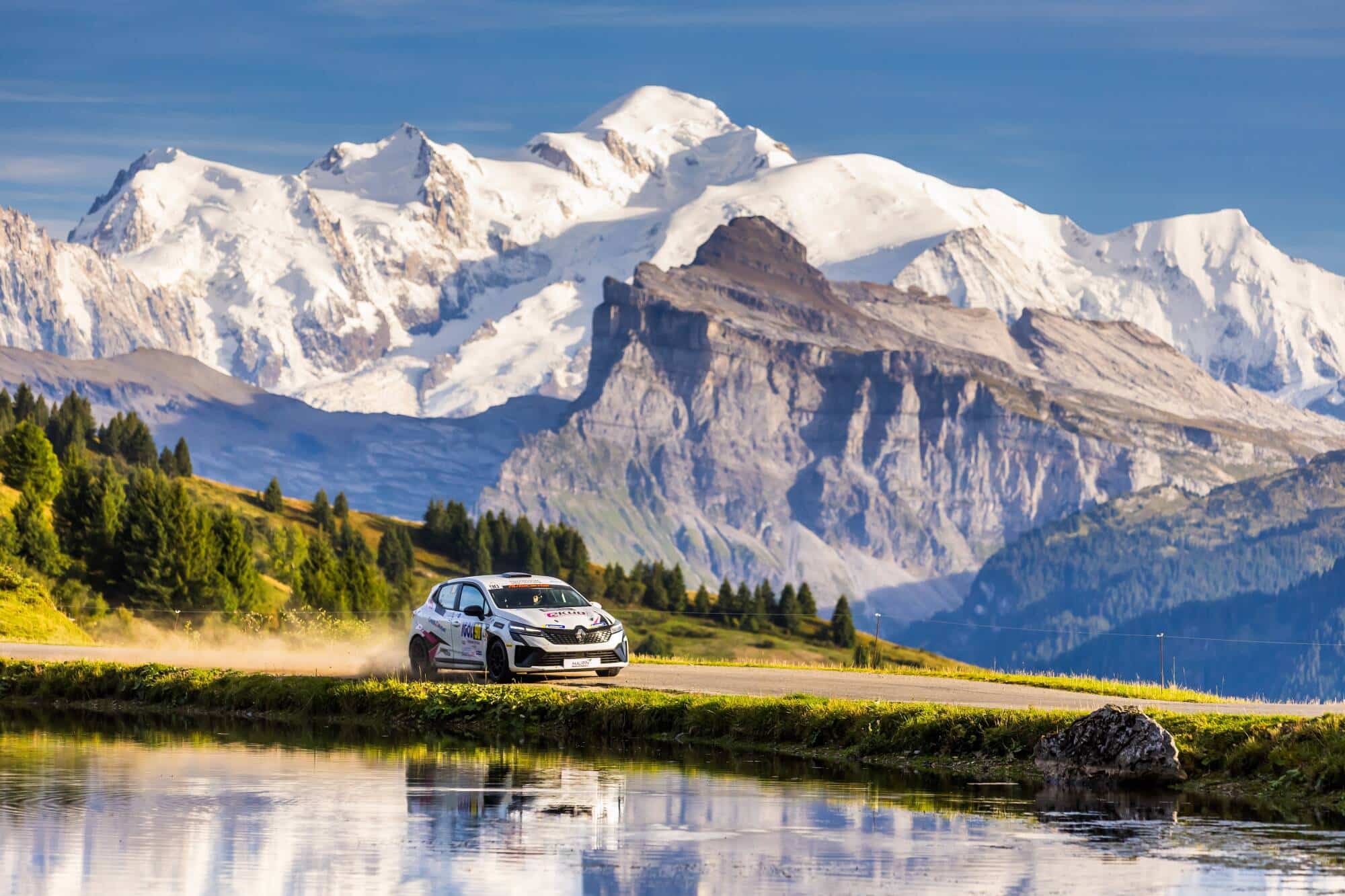 Lire la suite à propos de l’article Clio Trophy France Asphalte : 39 Clio Rally5 au Rallye Mont-Blanc Morzine