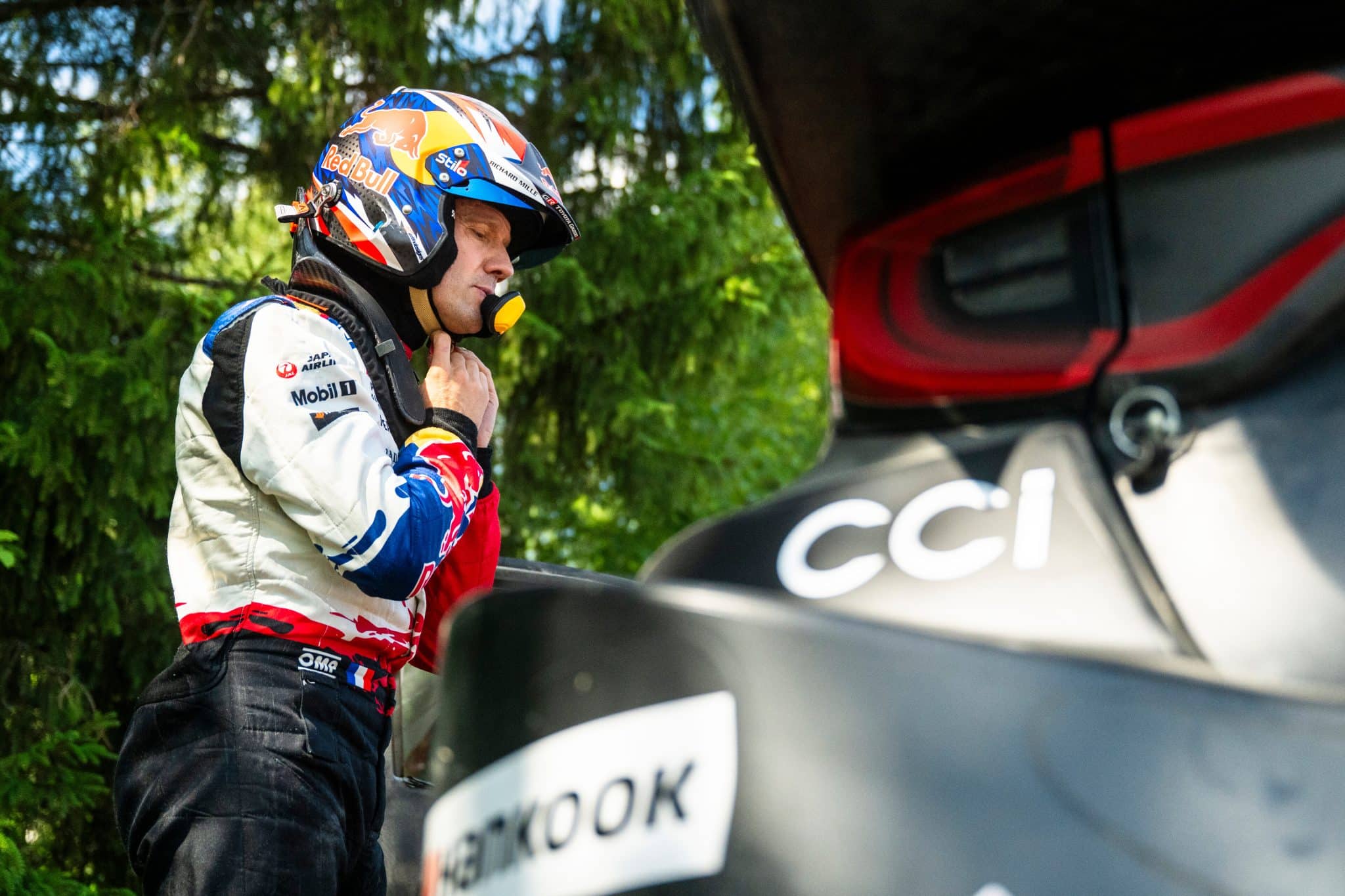 You are currently viewing Sébastien Ogier : « le plus important, c&rsquo;est que nous allons bien »