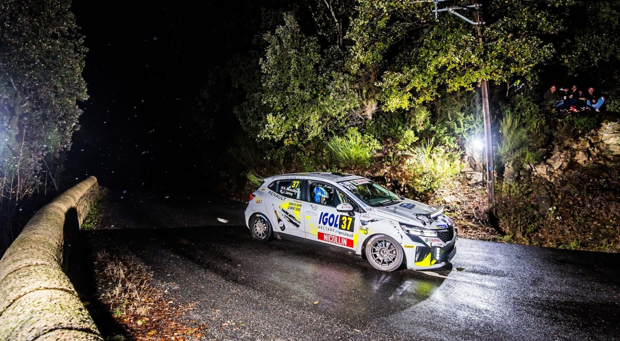 Vous consultez actuellement Clio Trophy France Asphalte 2026 : Dachicourt et Potard à la finale des Cévennes